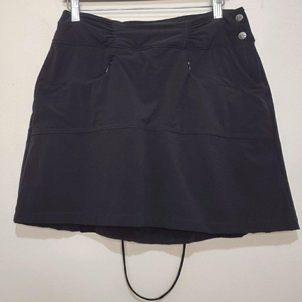 Athleta Hit The Trail Skort